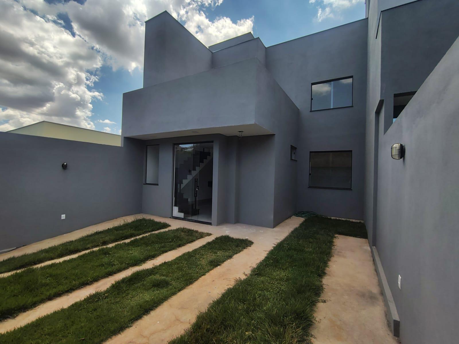 Casa Moderna com Arquitetura Contemporânea